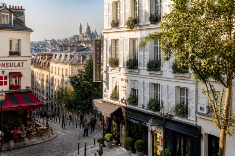 découvrez l'hôtel migny opéra montmartre, un établissement charmant au cœur de paris, idéal pour un séjour confortable et authentique dans la capitale française.