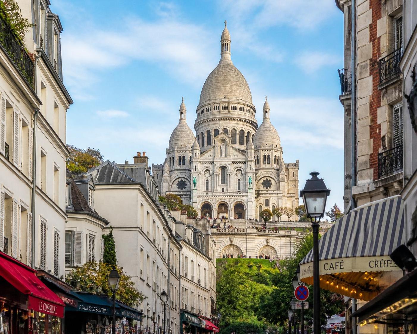explorez l'histoire fascinante et les secrets cachés de la rue montmartre à paris, un lieu emblématique riche en culture et en anecdotes surprenantes.