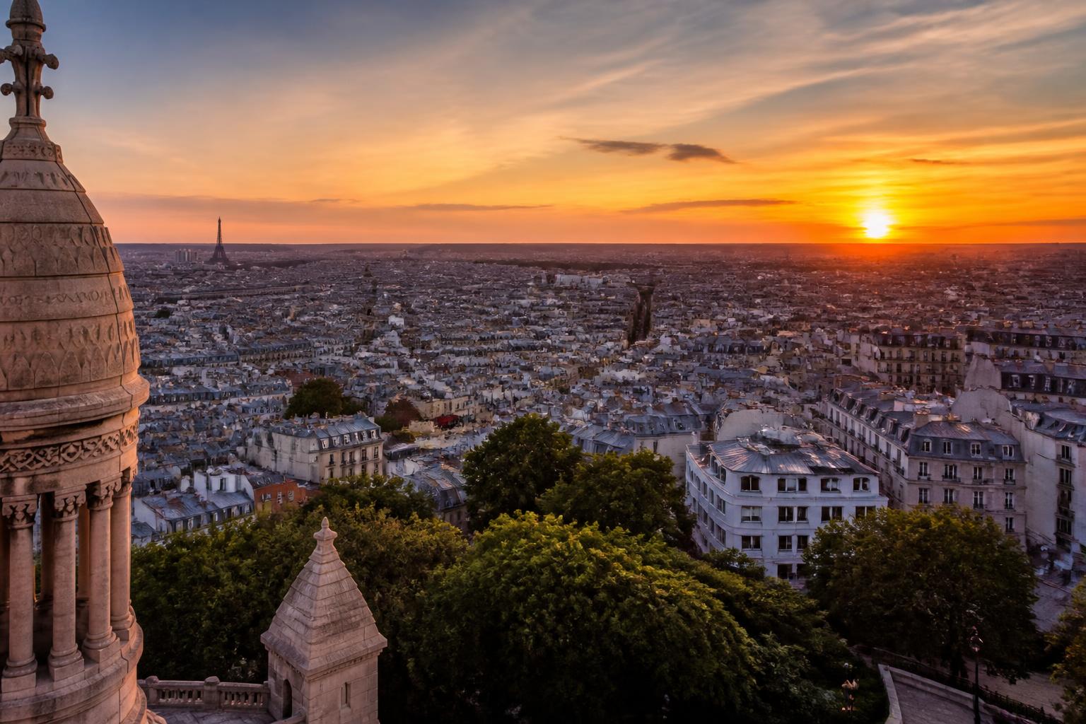 découvrez montmartre, le quartier emblématique de paris, grâce à notre guide complet pour visiter ses sites historiques, ses ruelles pittoresques et son ambiance unique.