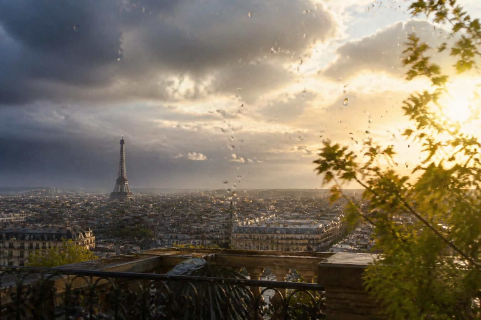 consultez les prévisions météo à paris pour la semaine et préparez-vous aux tendances climatiques afin d'organiser au mieux vos activités.