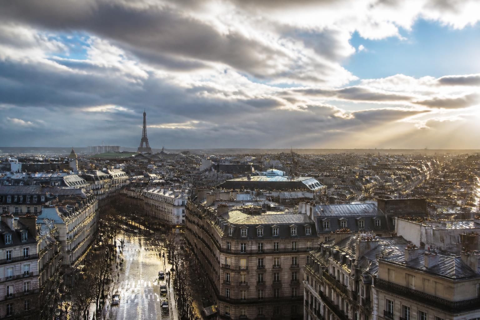découvrez les prévisions météo pour paris demain et préparez votre journée en fonction des conditions attendues.